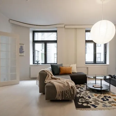 Roost Freda 43 Apartment